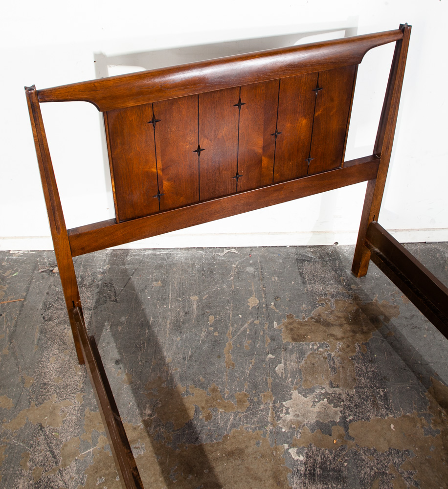 Mid Century Modern Bed Frame Twin Size Broyhill Saga Walnut Headboard Vintage - Image 9