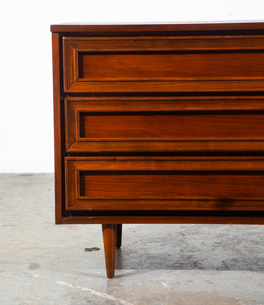 Mid Century Modern Chest of Drawers Dresser Walnut 3 Drawer American Vintage - Image 7