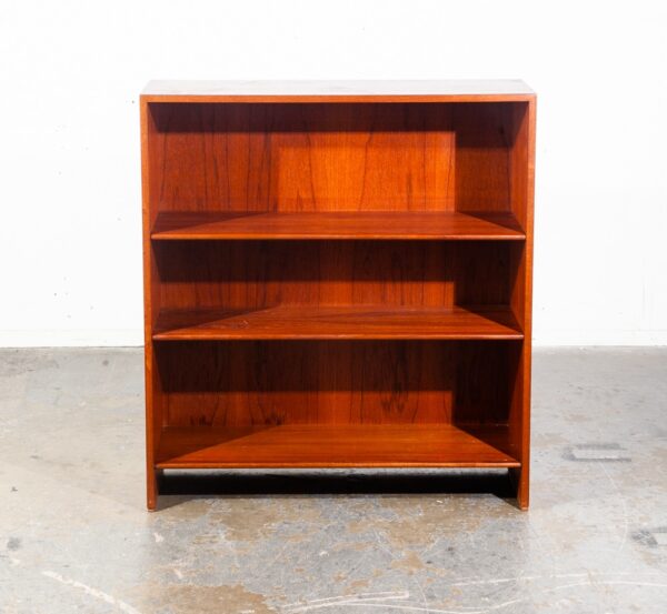 Mid Century Danish Modern BookCase Shelf Display Hans Wegner RY Mobler - Image 2