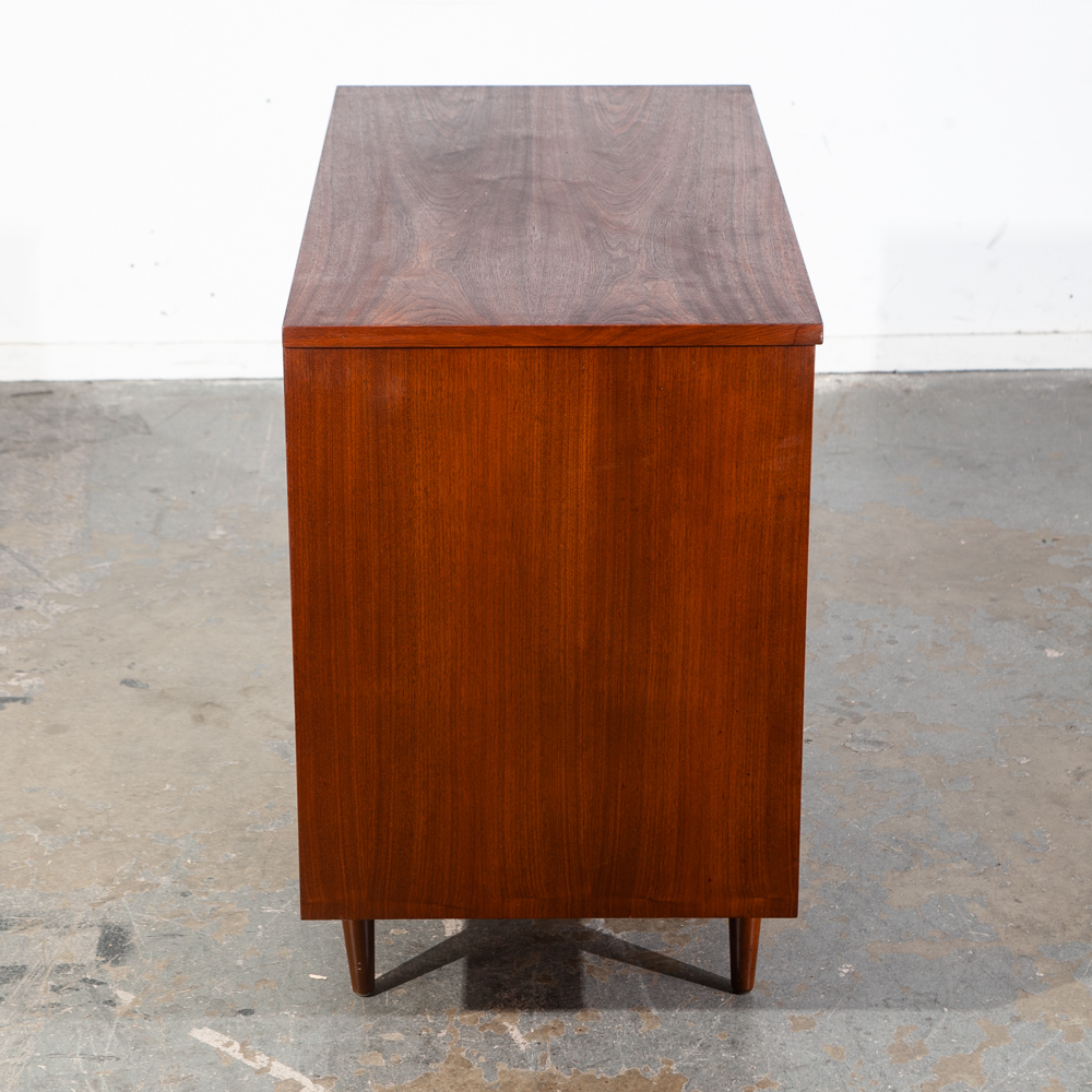 Mid Century Modern Chest of Drawers Dresser Walnut 3 Drawer American Vintage - Image 9