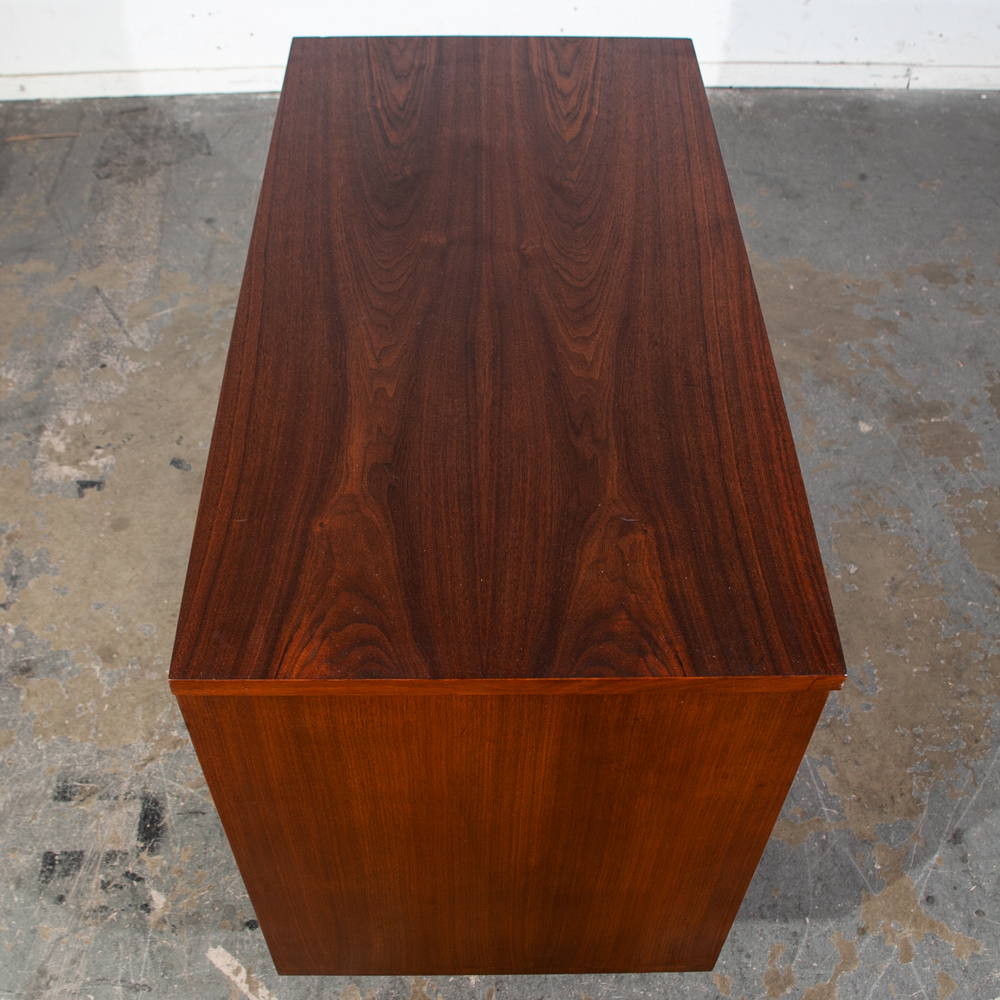 Mid Century Modern Chest of Drawers Dresser Walnut 3 Drawer American Vintage - Image 5