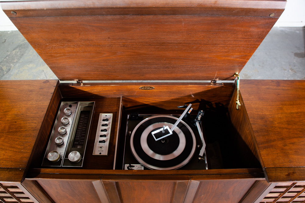 Mid Century Modern Stereo Console Record Player Silvertone Serviced Hifi Radio - Image 6
