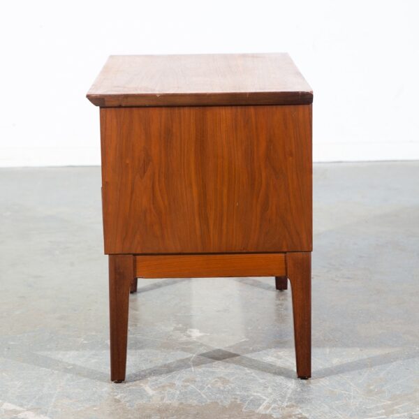 Mid Century Modern Nightstand End Side Table Two Drawers Dixie Shelf Vintage Mcm - Image 4