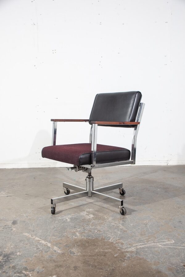 Mid Century Modern Office Chair Black Chrome Walnut Arms Swivel Work Armchair NM - Image 4