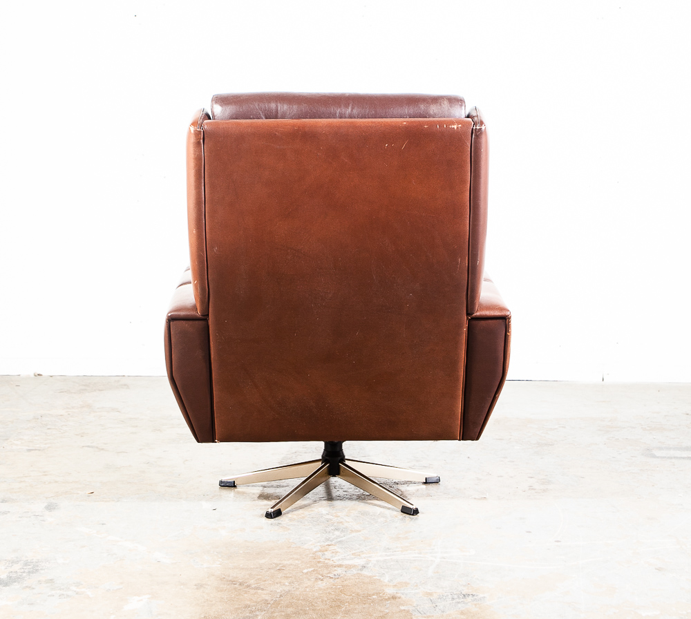Mid Century Danish Modern Lounge Chair Swivel Brown Leather Svend Skipper Metal - Image 4