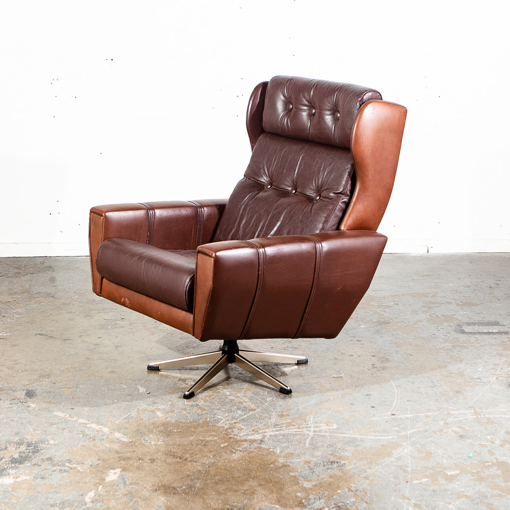 Mid Century Danish Modern Lounge Chair Swivel Brown Leather Svend Skipper Metal