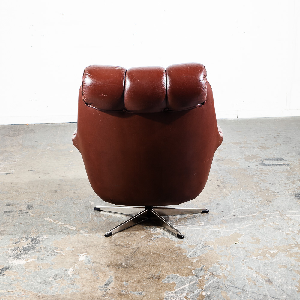 Mid Century Danish Modern Lounge Chair Recliner Red Leather Swivel Denmark Mcm - Image 5