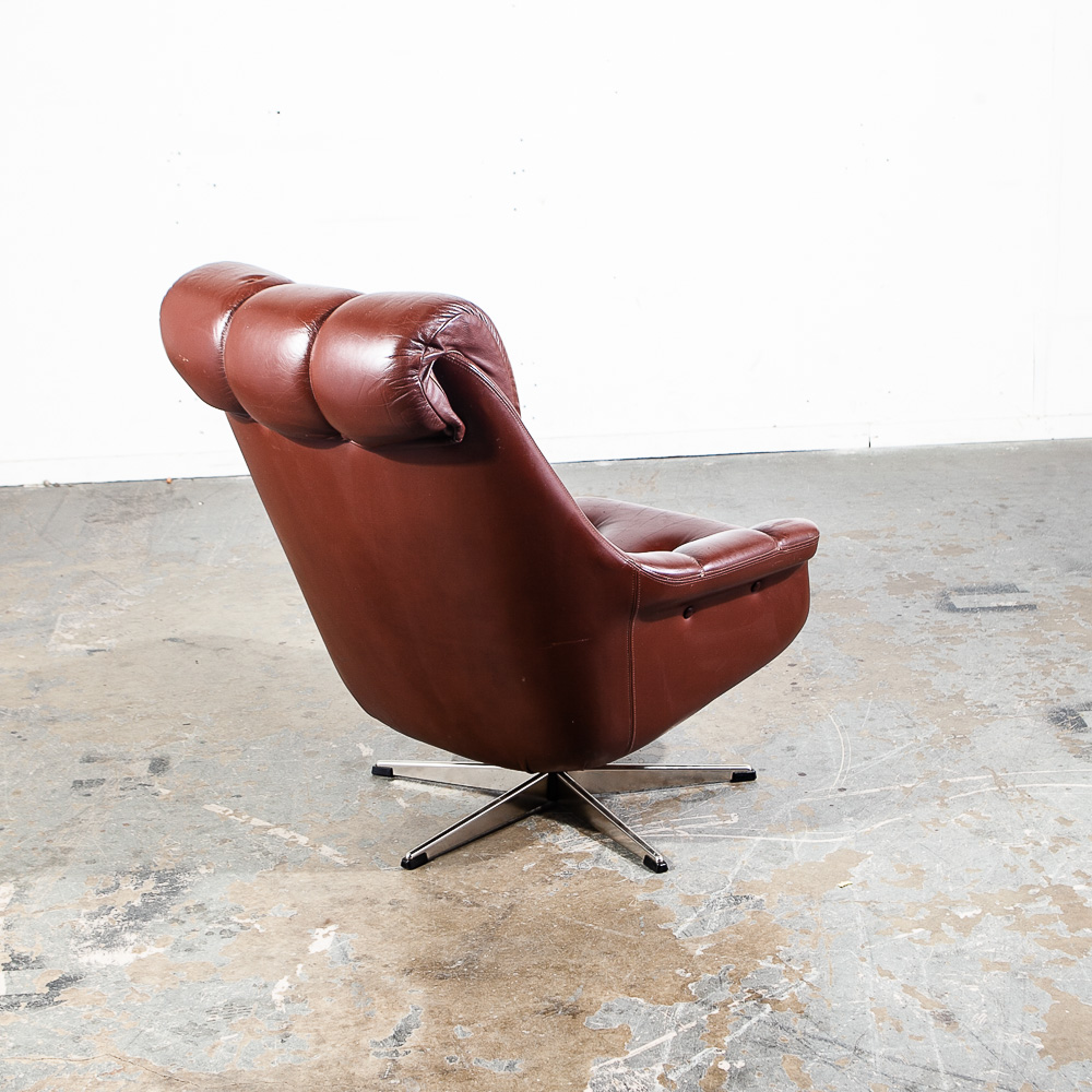 Mid Century Danish Modern Lounge Chair Recliner Red Leather Swivel Denmark Mcm - Image 4