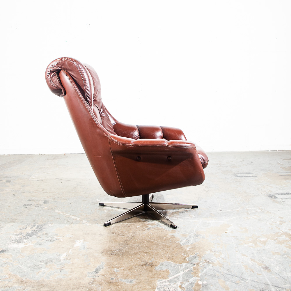 Mid Century Danish Modern Lounge Chair Recliner Red Leather Swivel Denmark Mcm - Image 3