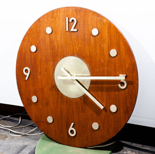 Mid Century Modern Wall Clock American Clock Company Large 40" Brass Walnut Mcm - Image 2