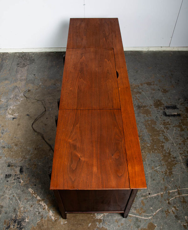 Mid Century Modern Stereo Console RCA Victor Record Player Radio Walnut Working - Image 4