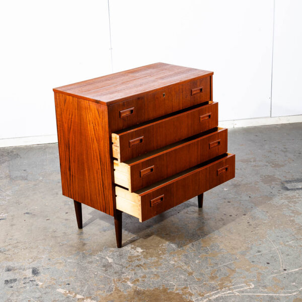 Mid Century Danish Modern Chest Drawers Dresser 4 drawer Teak Wood Denmark Mcm - Image 5