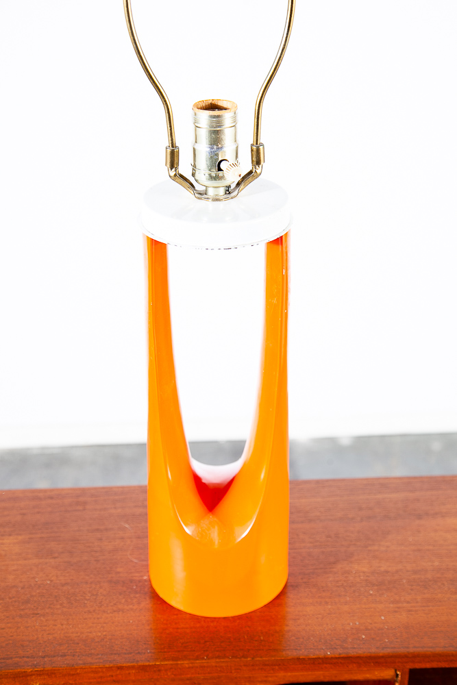 Mid Century Modern Table Lamp Enamel Orange Light Vintage Atomic Architectural - Image 10