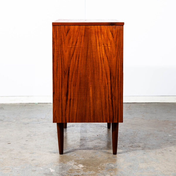 Mid Century Danish Modern Chest Drawers Dresser 4 drawer Teak Wood Denmark Mcm - Image 3