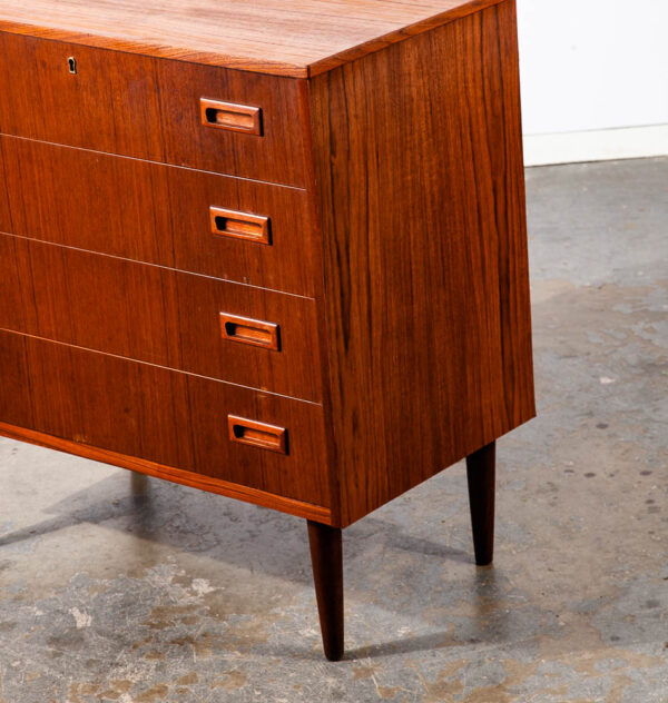 Mid Century Danish Modern Chest Drawers Dresser 4 drawer Teak Wood Denmark Mcm - Image 9