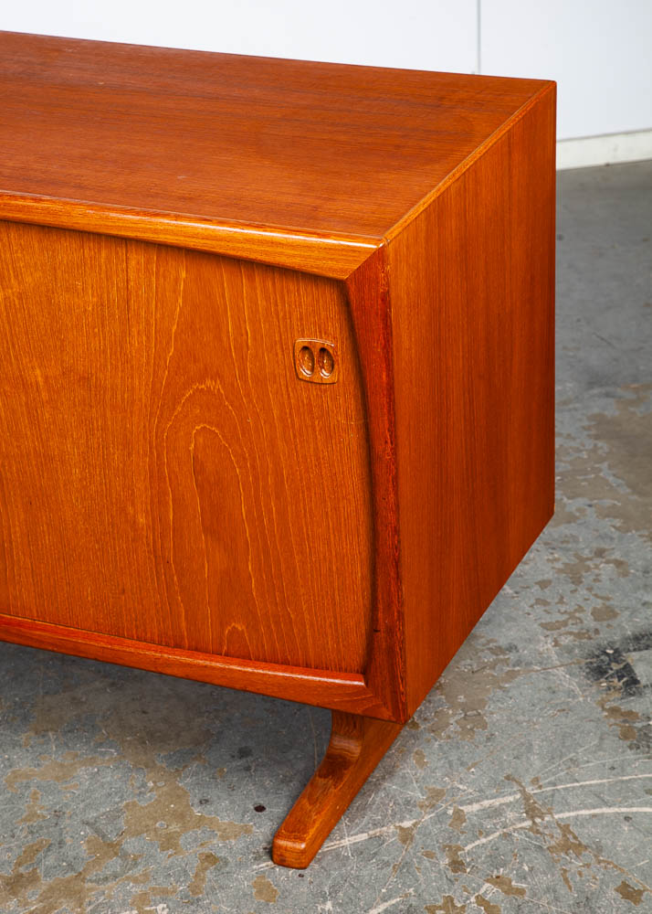 Mid Century Danish Modern Credenza Sideboard Dyrlund Solid Teak Sliding Doors Drawers Sled Storage Vintage - Image 8