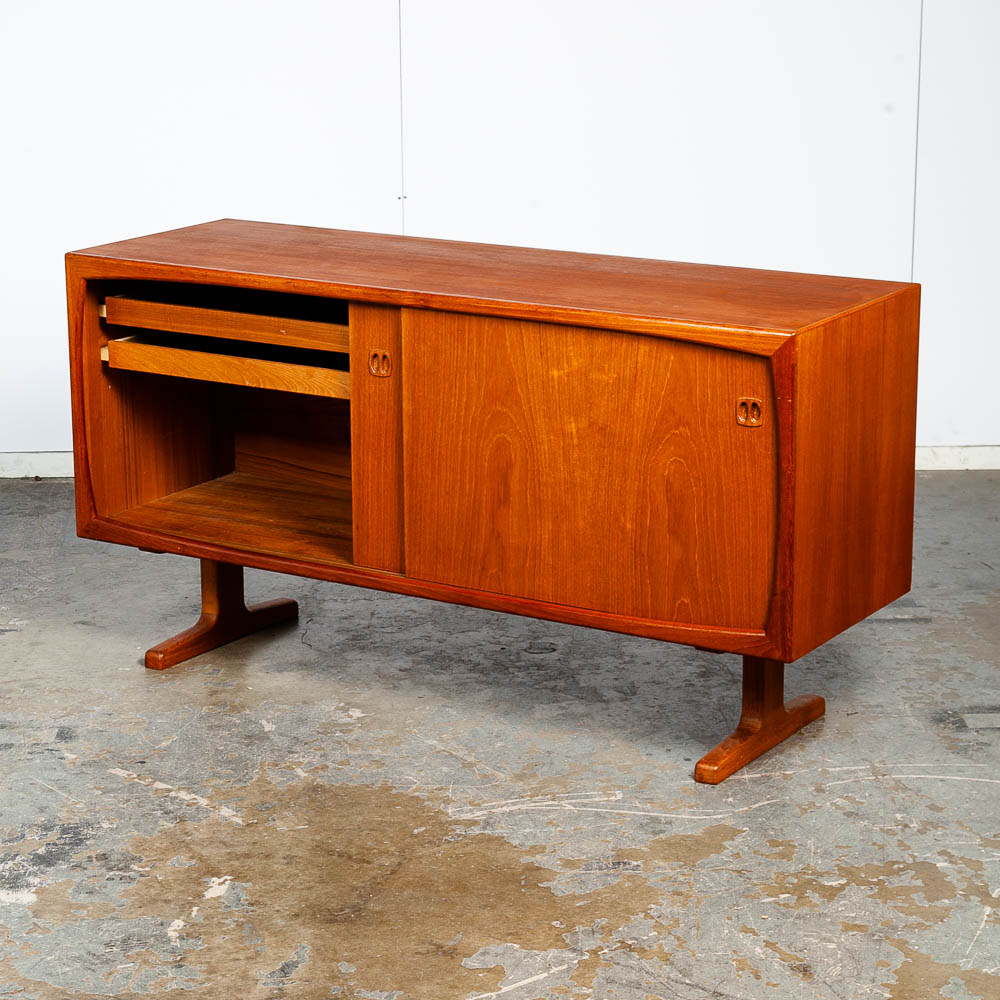 Mid Century Danish Modern Credenza Sideboard Dyrlund Solid Teak Sliding Doors Drawers Sled Storage Vintage - Image 7