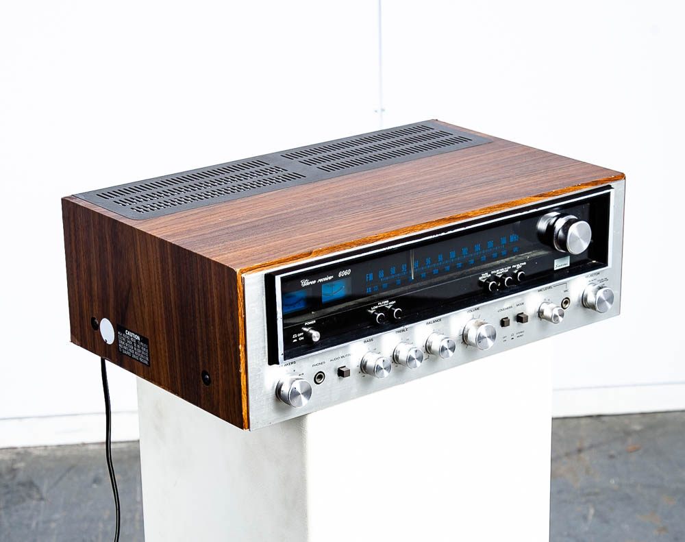 Vintage Sansui Reciever 6060 Wood Case Stereo Tuner Amplifier Silver Blue Lights