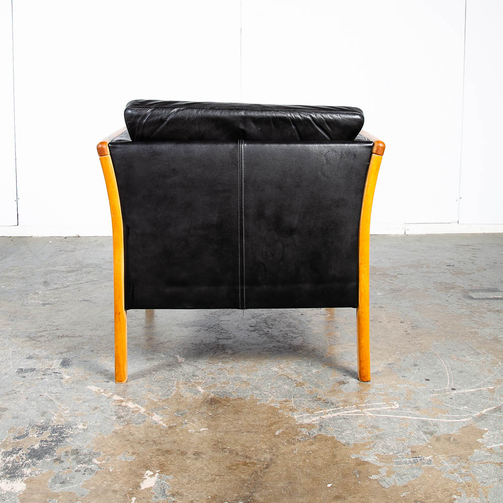 Mid Century Danish Modern Lounge Chair Stouby Worn Leather Black Arm Denmark Vintage - Image 5