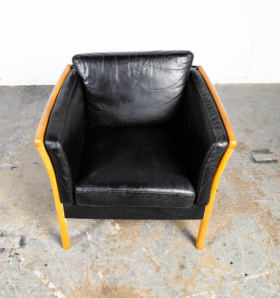Mid Century Danish Modern Lounge Chair Stouby Worn Leather Black Arm Denmark Vintage - Image 6
