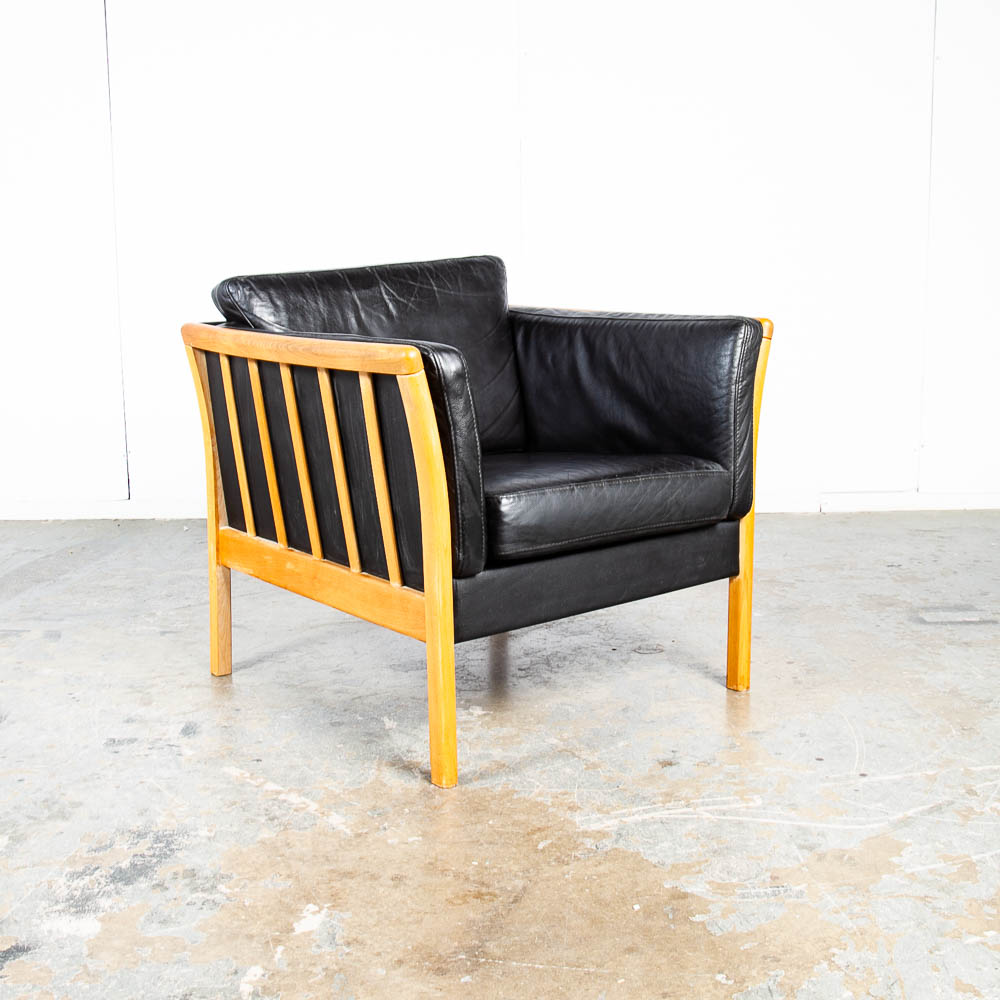 Mid Century Danish Modern Lounge Chair Stouby Worn Leather Black Arm Denmark Vintage - Image 7