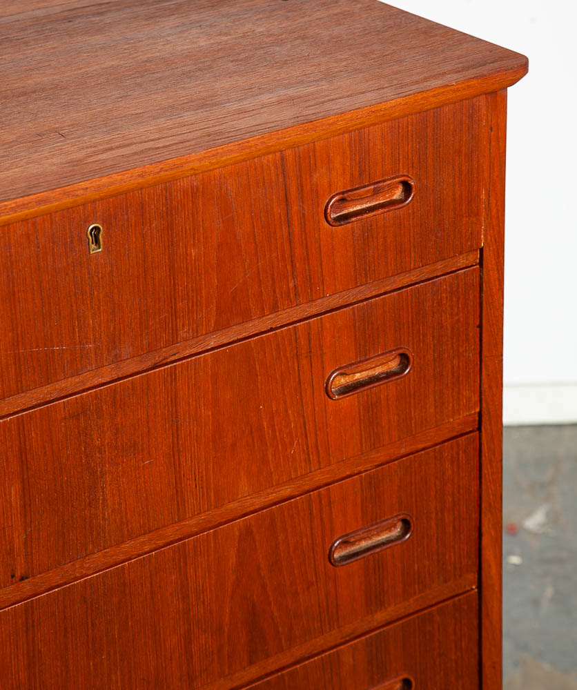 Mid Century Danish Modern Highboy Dresser 6 Drawer Teak Denmark Round Handle Locking Vintage - Image 11