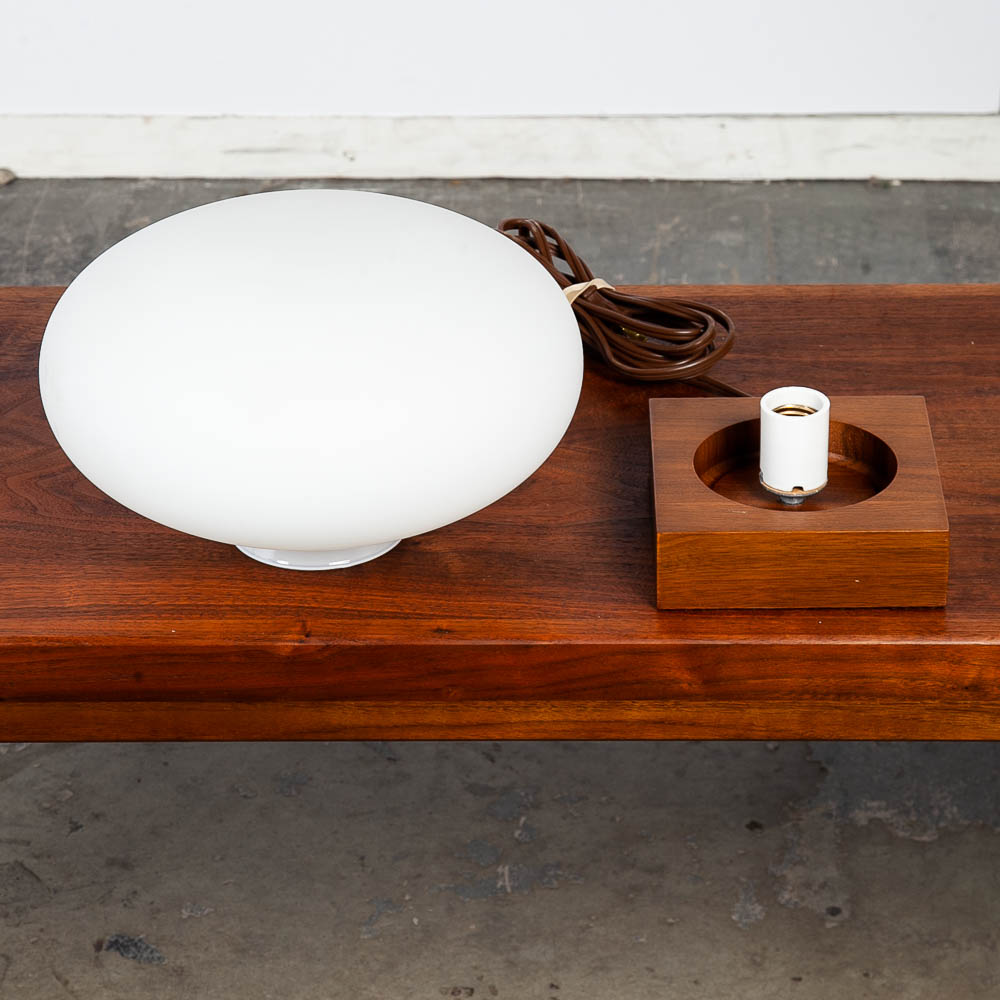 Mid Century Modern Table Lamp Laurel Light Walnut Frosted Glass Vintage Tested Square Cube Mcm - Image 3