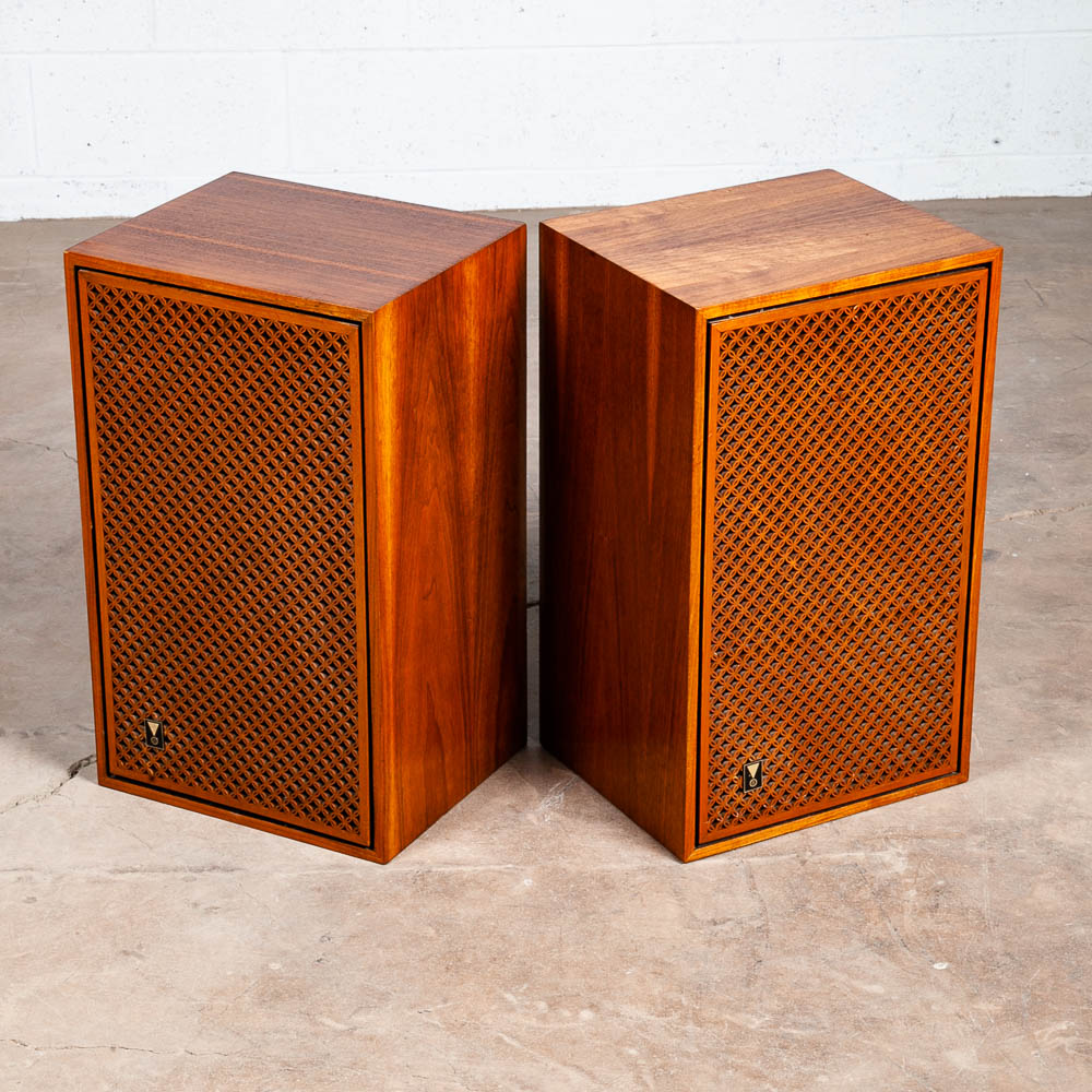 Mid Century Modern Speakers JBL Lancer 99 S99 Walnut Vintage Mid Century Modern Speakers JBL Lancer 99 S99 Walnut Vintage