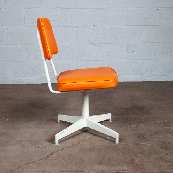 Mid Century Modern Office Chair Cali-Style Orange White Swivel Lounge Vintage - Image 4