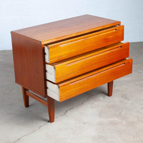 Mid Century Danish Modern Chest Drawers Dresser 3 Drawer Solid Teak Wood Denmark - Image 9