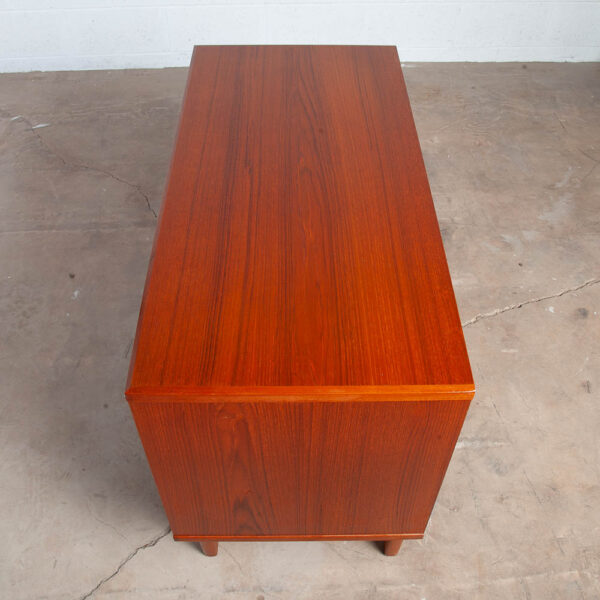 Mid Century Danish Modern Chest Drawers Dresser 3 Drawer Solid Teak Wood Denmark - Image 4