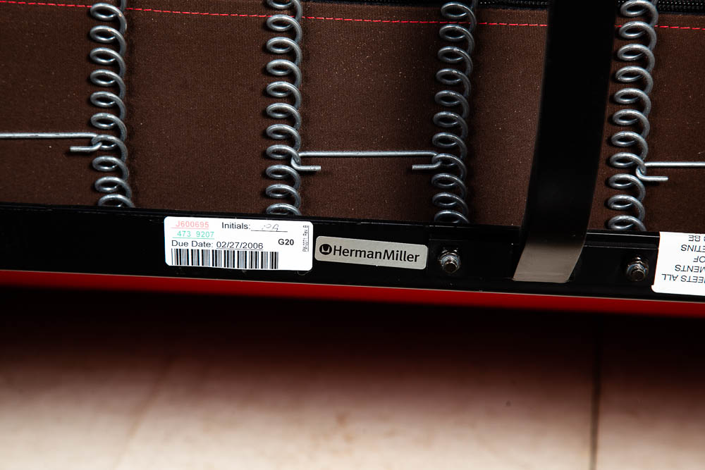 Mid Century Modern Couch Compact Sofa Charles Eames Herman Miller Red Vintage - Image 10