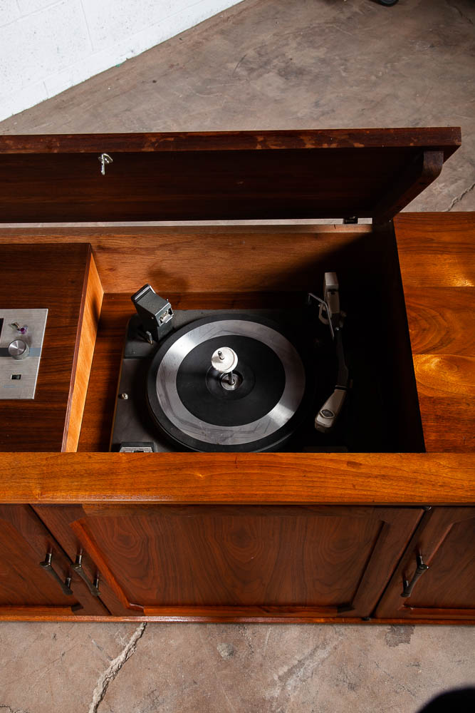 Mid Century Modern Credenza Stereo Console Ace-Hi Hifi Walnut Record Player - Image 9