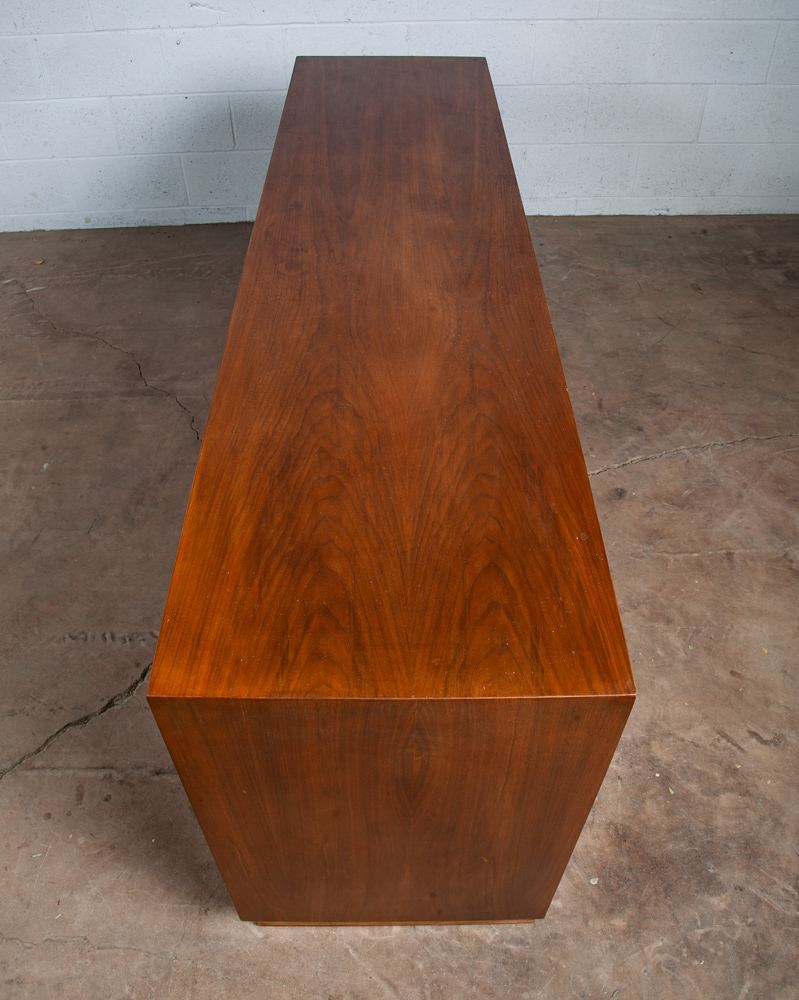 Mid Century Modern Credenza Sideboard Kroehler Entry Walnut Refinished Drawers M - Image 5