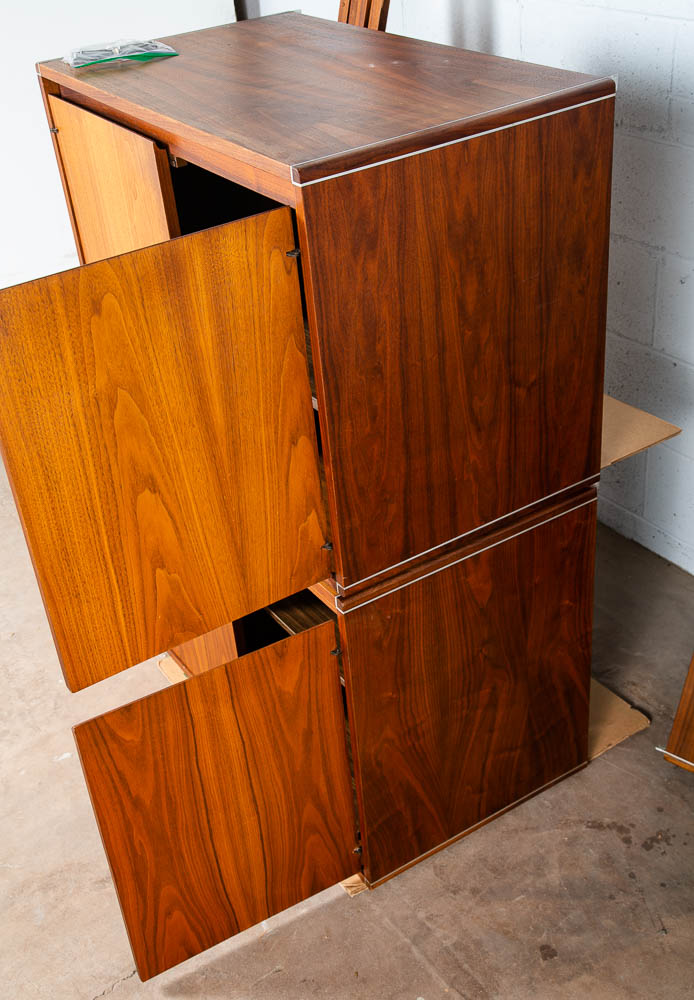 Mid Century Modern Wall Unit Barzilay Walnut System Audio 2-3 Bay Modular Gerald McCabe Large Adjustable Shelving Hifi - Image 9