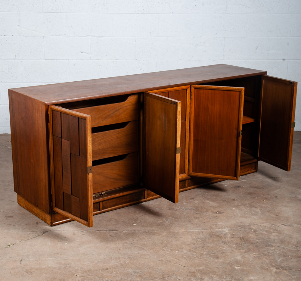 Mid Century Modern Credenza Sideboard Kroehler Entry Walnut Refinished Drawers M - Image 3