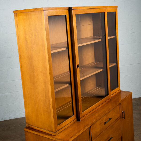 Mid Century Modern China Cabinet Hutch Cabinet Glass Display Drexel Biscayne Walnut Mcm - Image 7