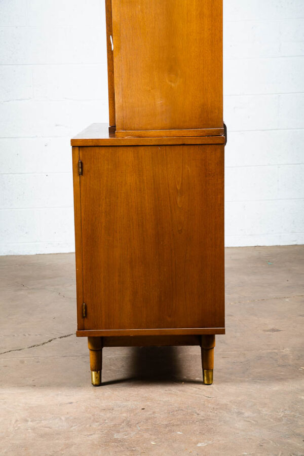 Mid Century Modern China Cabinet Hutch Cabinet Glass Display Drexel Biscayne Walnut Mcm - Image 5