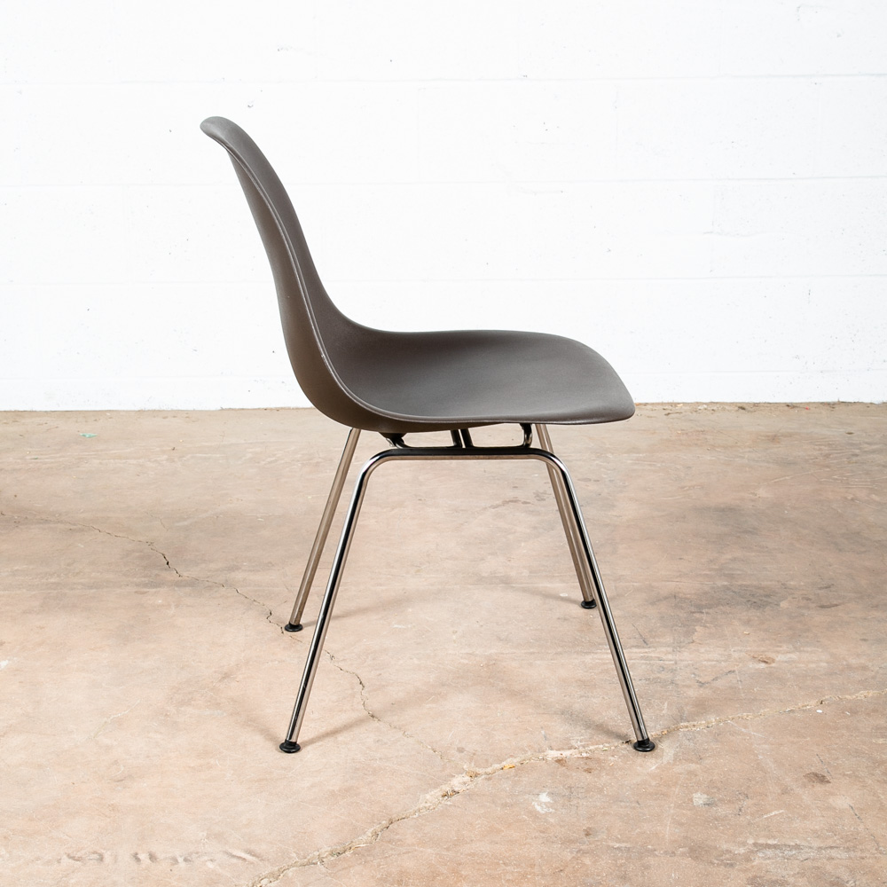 Mid Century Modern Side Chair Shell Brown Java Herman Miller Eames Chrome NM - Image 3