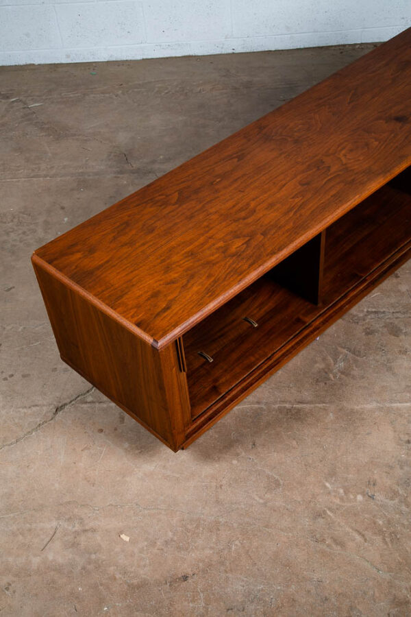 Mid Century Modern Credenza Stereo Console Cabinet Tambour Door Barzilay Walnut - Image 7