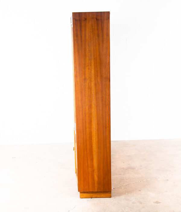 Mid Century Modern China Cabinet Credenza Glass Walnut Kroehler Drawers Hutch - Image 5