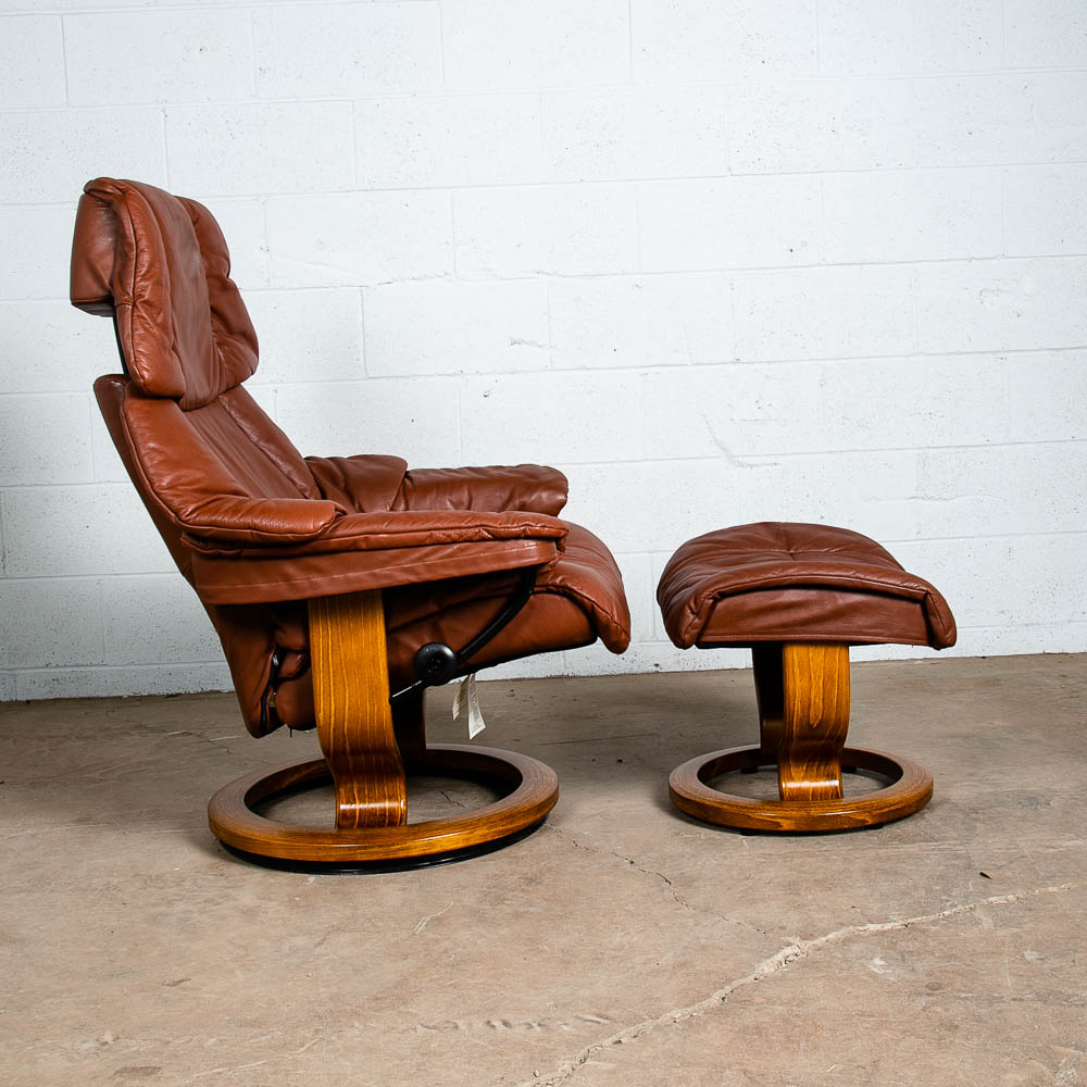 Mid Century Modern Lounge Chair Ox Blood Red Leather Ekornes Recliner Stressless - Image 3