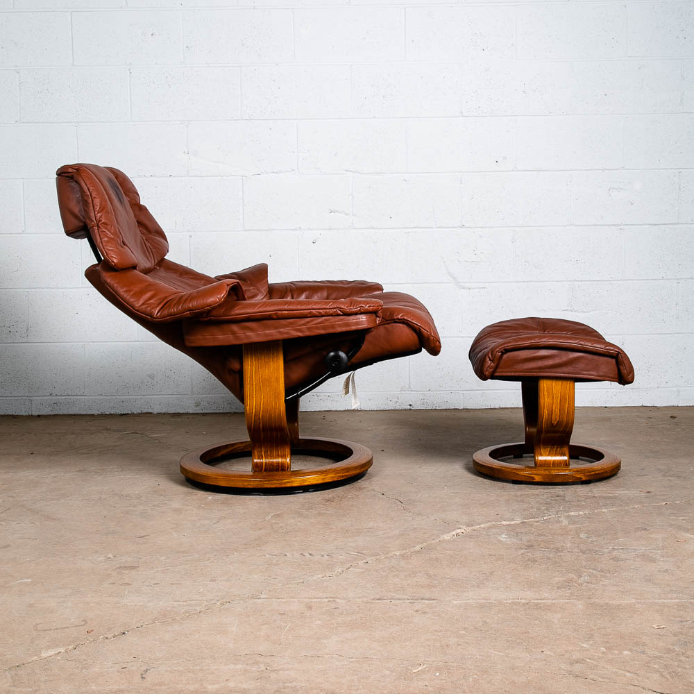 Mid Century Modern Lounge Chair Ox Blood Red Leather Ekornes Recliner Stressless - Image 6