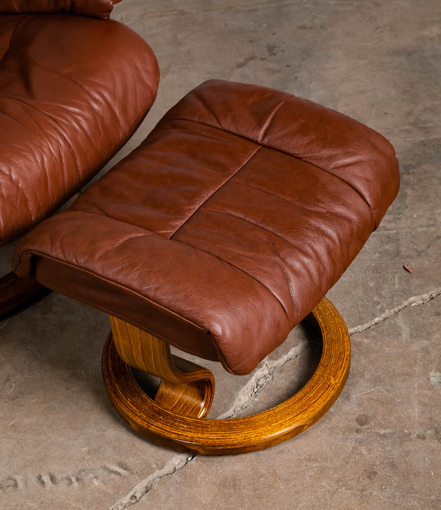 Mid Century Modern Lounge Chair Ox Blood Red Leather Ekornes Recliner Stressless - Image 12