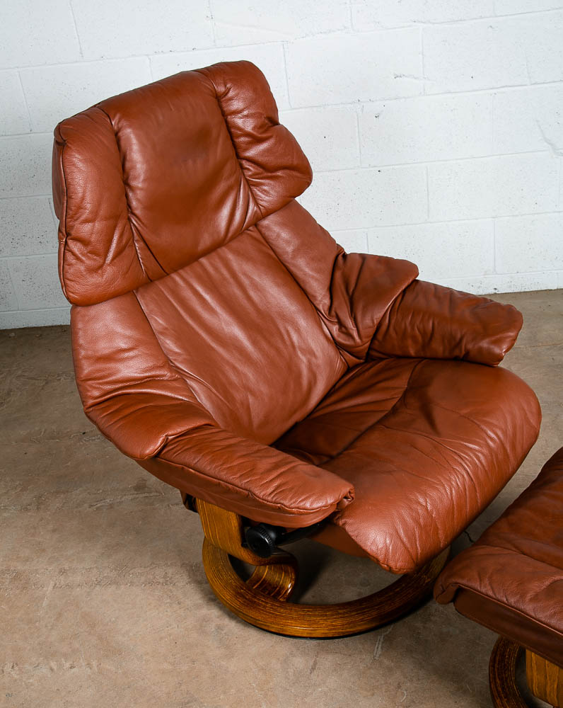Mid Century Modern Lounge Chair Ox Blood Red Leather Ekornes Recliner Stressless - Image 9