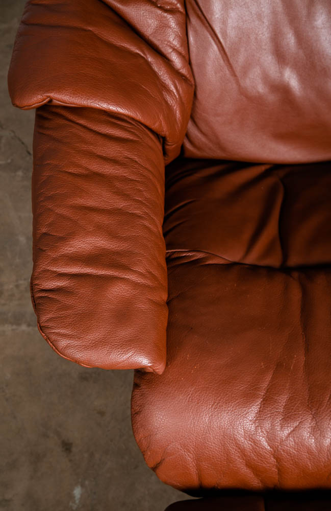 Mid Century Modern Lounge Chair Ox Blood Red Leather Ekornes Recliner Stressless - Image 10