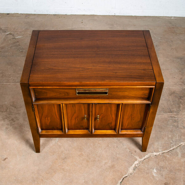 Mid Century Modern Nightstand Side Table Doors Drawer Walnut Wood Vintage Drexel - Image 4