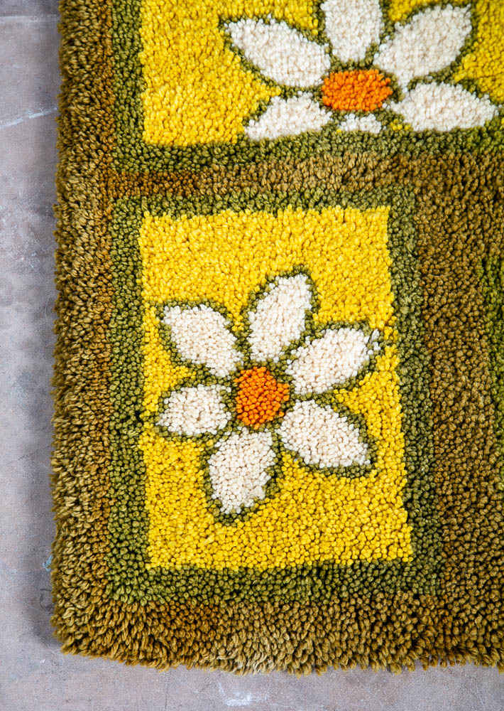 Mid Century Modern Shag Rug Floral Abstract Groovy Yellow Green White 42" Square - Image 7