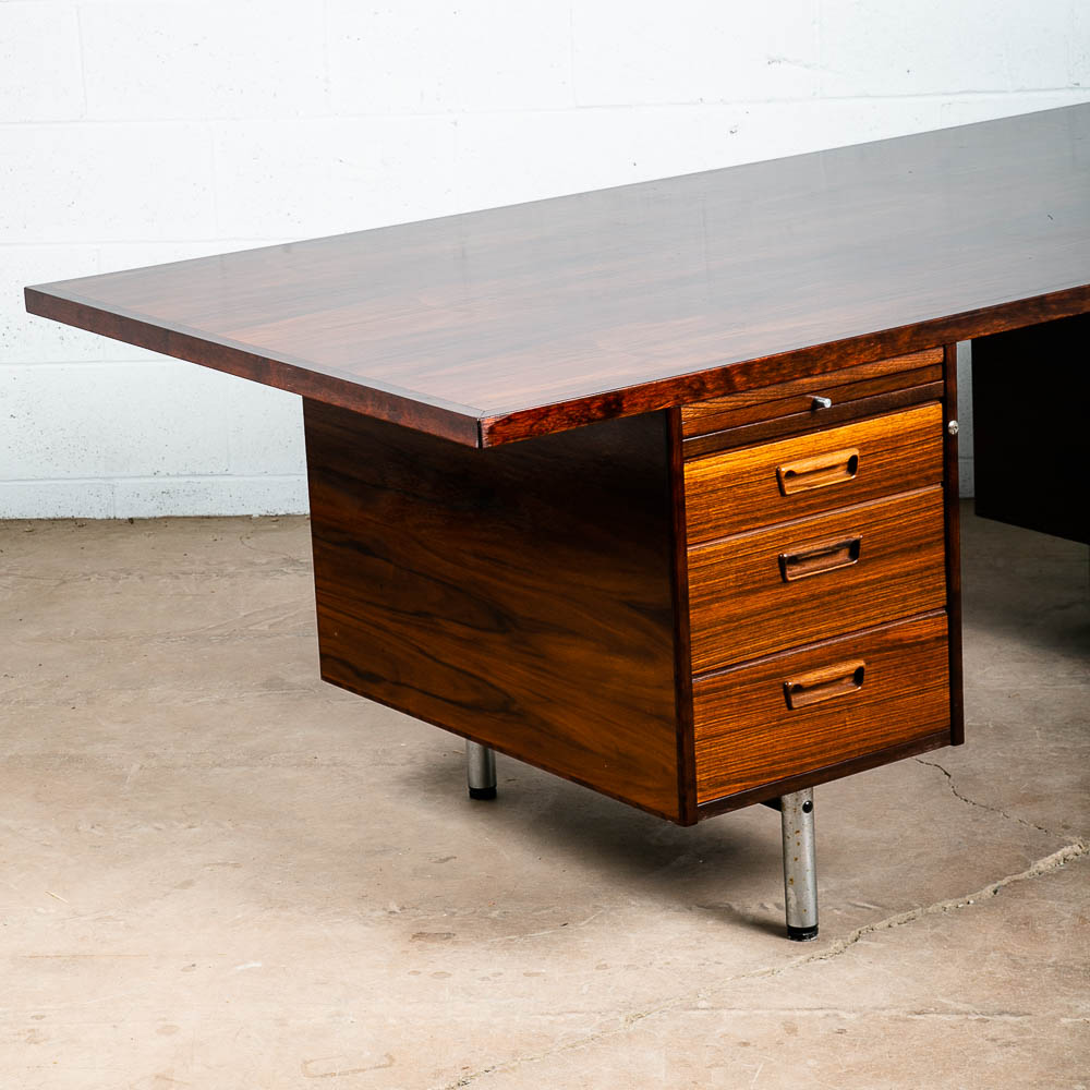 Mid Century Danish Modern Desk Executive Brazilian Rosewood Metal 5 Drawer Mcm - Image 5
