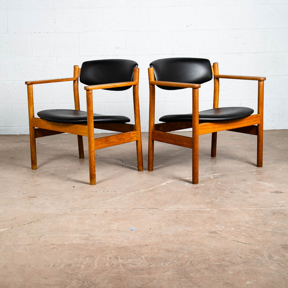 Mid Century Danish Modern Lounge Chairs Armchair Set Oak Wood Black FDB Mobler